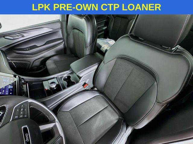 New 2024 Bright White Clearcoat Jeep Altitude X image 19