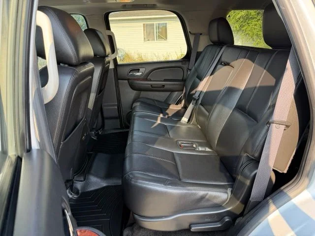 Used 2014 Silver Ice Metallic Chevrolet LT image 10