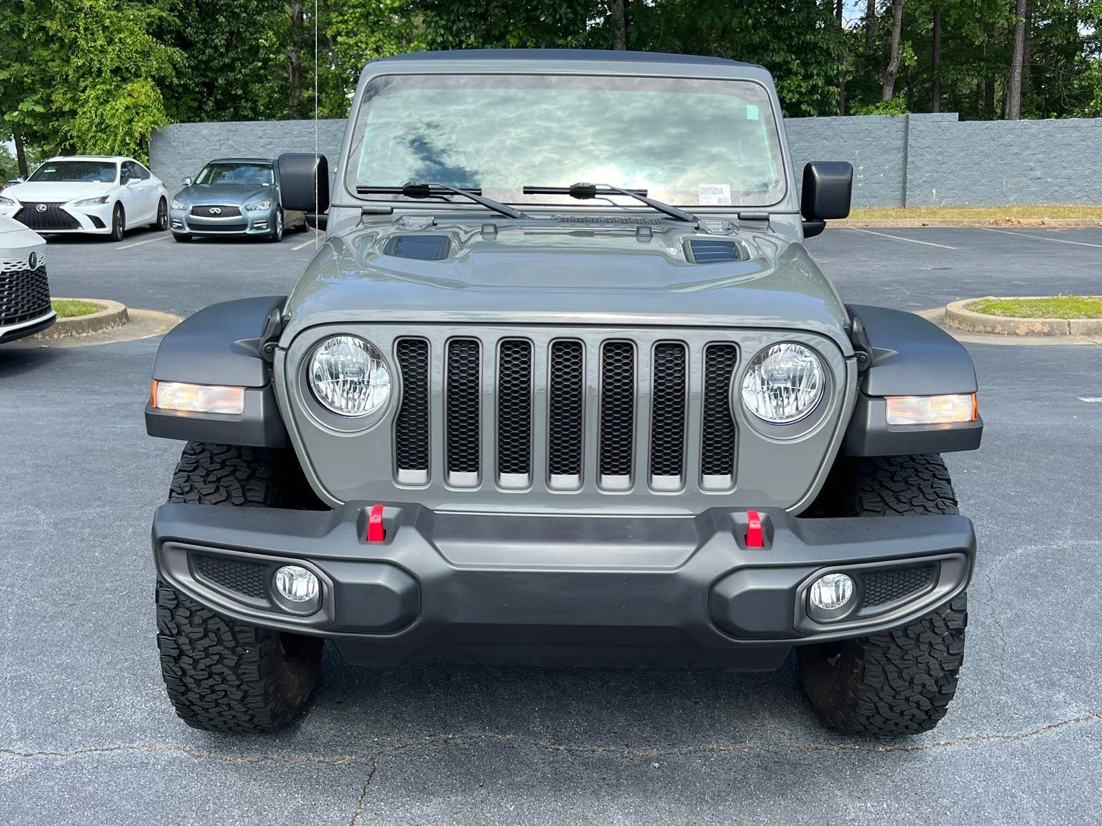 Used 2023 Sting-Gray Clearcoat Jeep Rubicon image 3