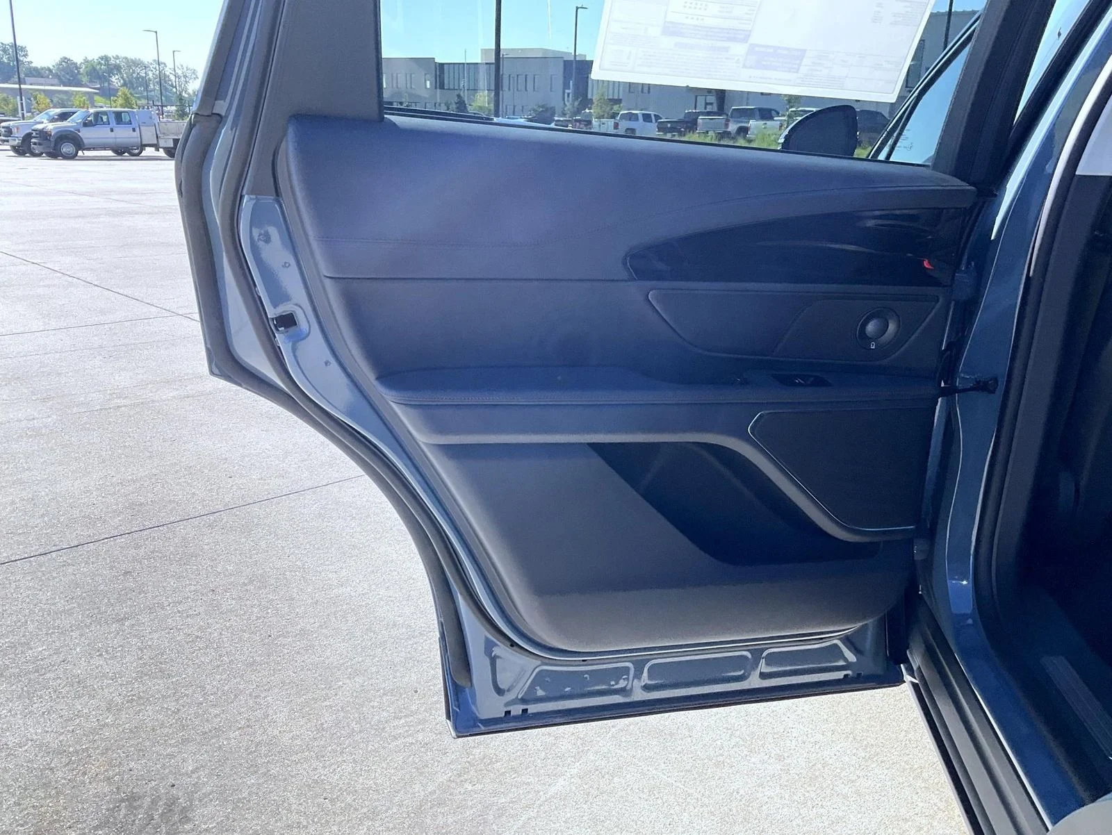 New 2026 Blue Lincoln Premiere image 18