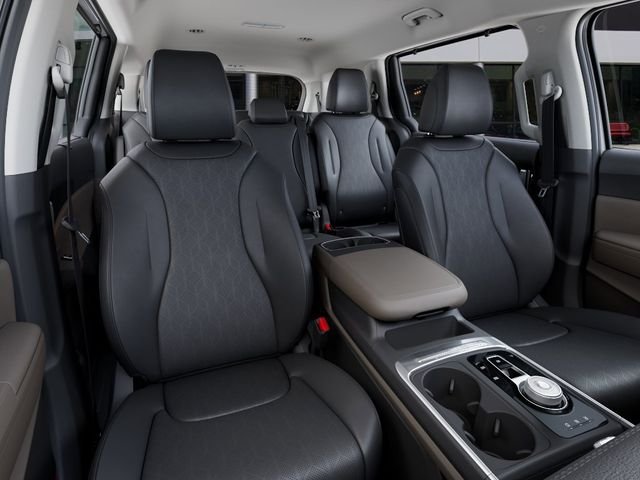 New 2026 White Kia EX image 15