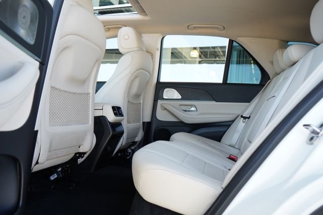 Used 2022 White Mercedes-Benz GLE 350 image 35