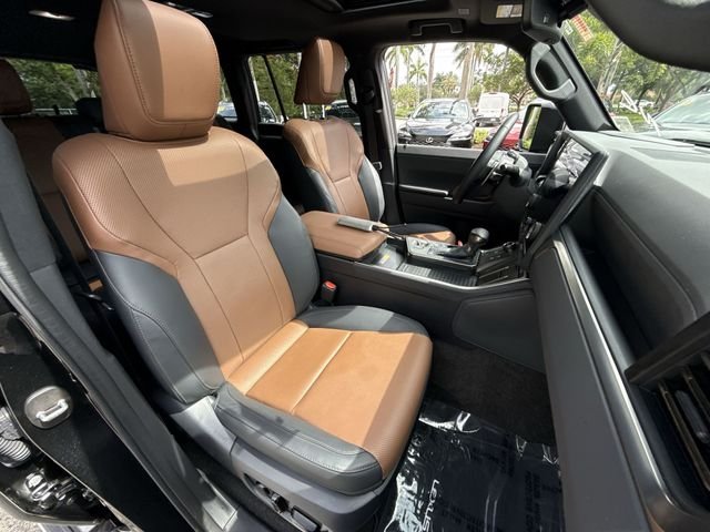 Certified Used 2024 Black Lexus 550 Premium+ image 27