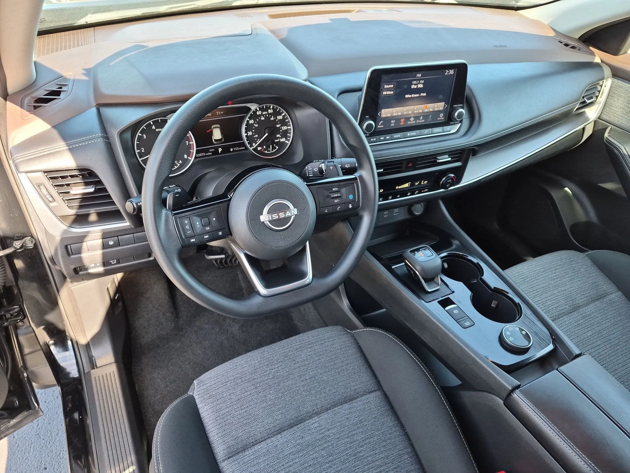 Used 2023 Super Black Nissan SV image 10
