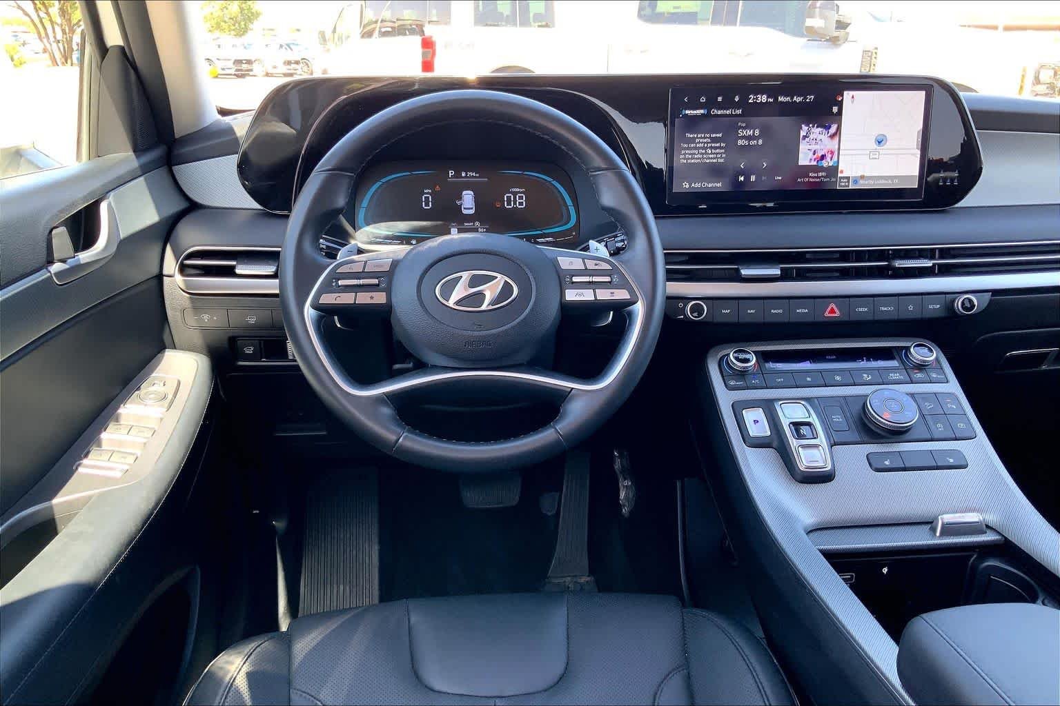 Used 2025 Hyper White Hyundai SEL image 6