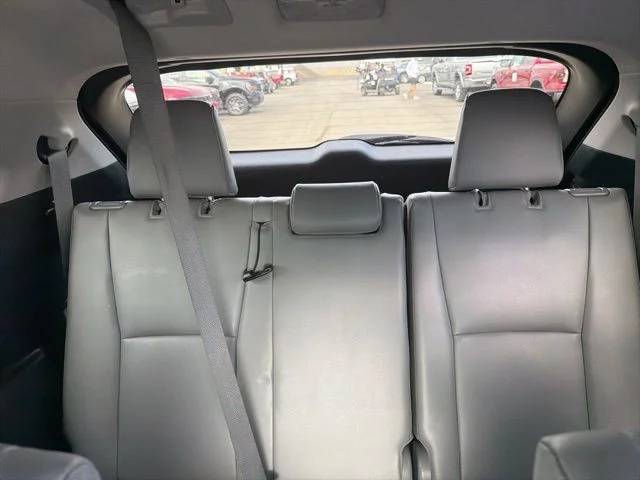 Used 2023 Silver Toyota XLE image 14