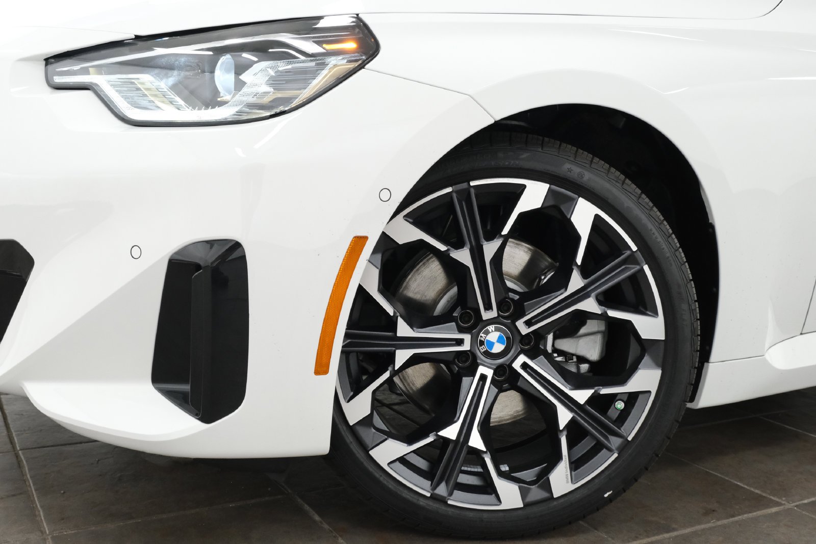 New 2026 Alpine White BMW 230i xDrive image 2