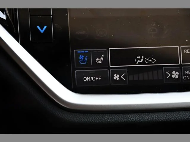 New 2026 CRYSTAL WHITE PEARL Subaru Touring 7-Passenger image 24