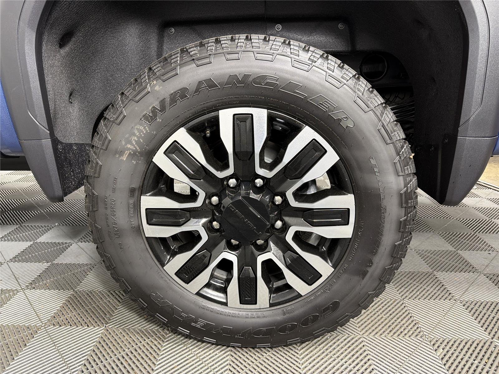 2026 GMC Sierra 2500HD Denali Ultimate - Photo 19
