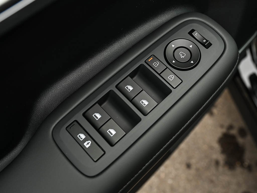 2026 Hyundai Santa Fe Limited - Photo 18