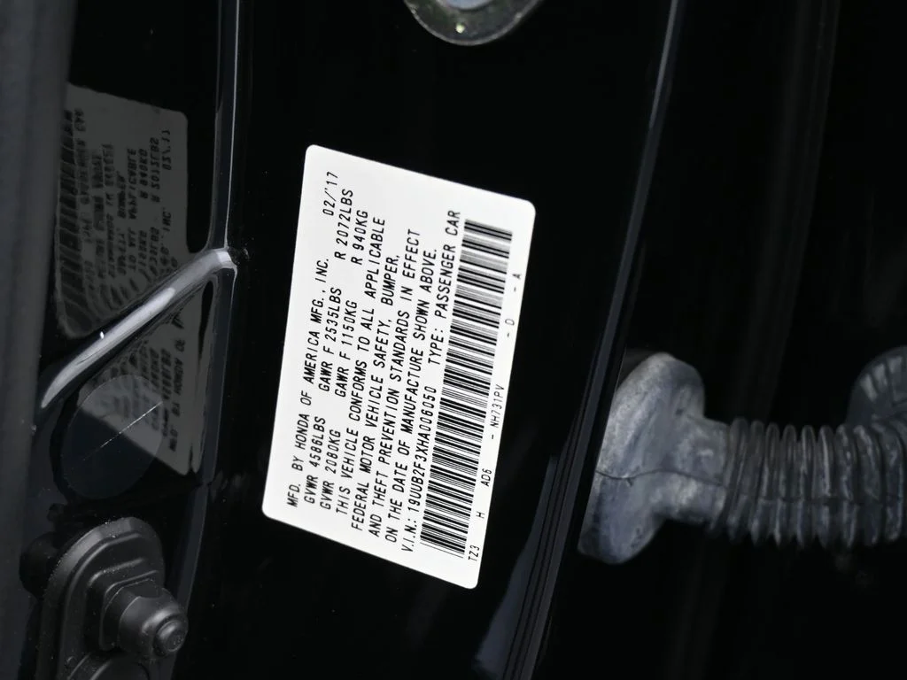 Used 2017 Black Acura V6 image 19
