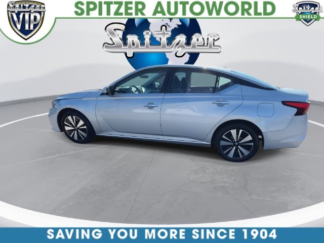 Used 2021 Silver Nissan 2.5 SV image 11