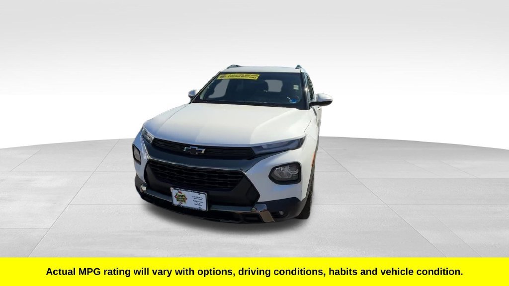 Used 2023 Pearl Chevrolet ACTIV image 2