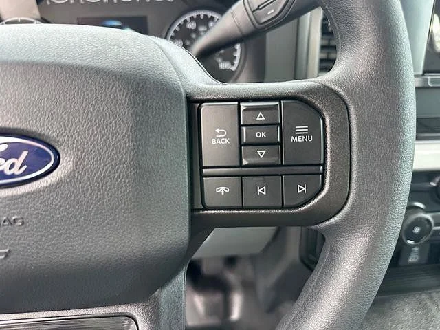New 2027 Oxford White Ford F-350® XL image 21
