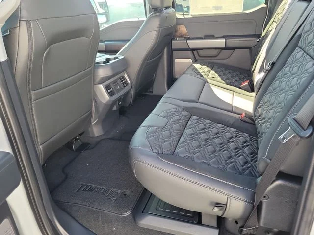 New 2026 Avalanche Ford Lariat image 15
