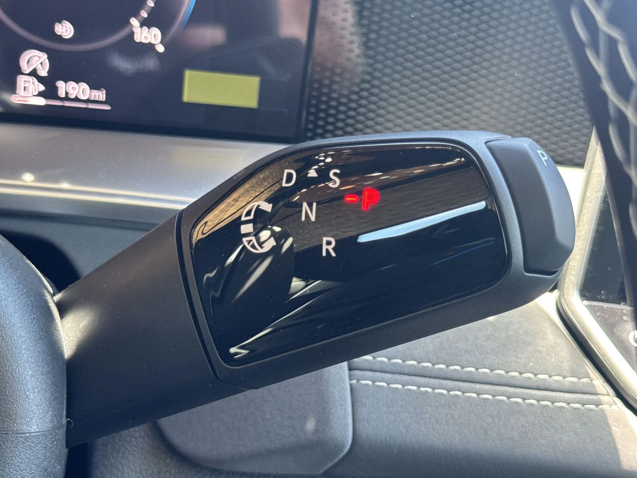 New 2026 Deep Black Pearl Volkswagen SE image 27