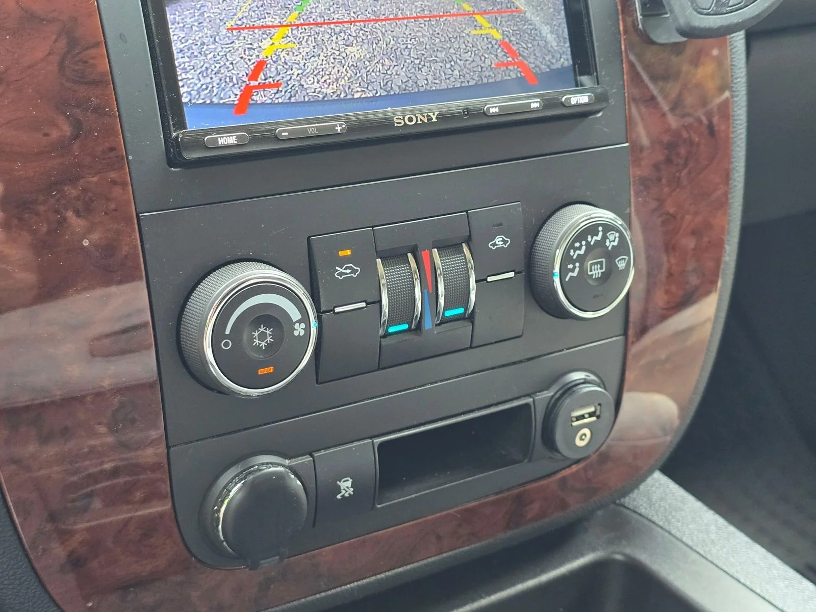 Used 2009 Victory Red Chevrolet LT image 23