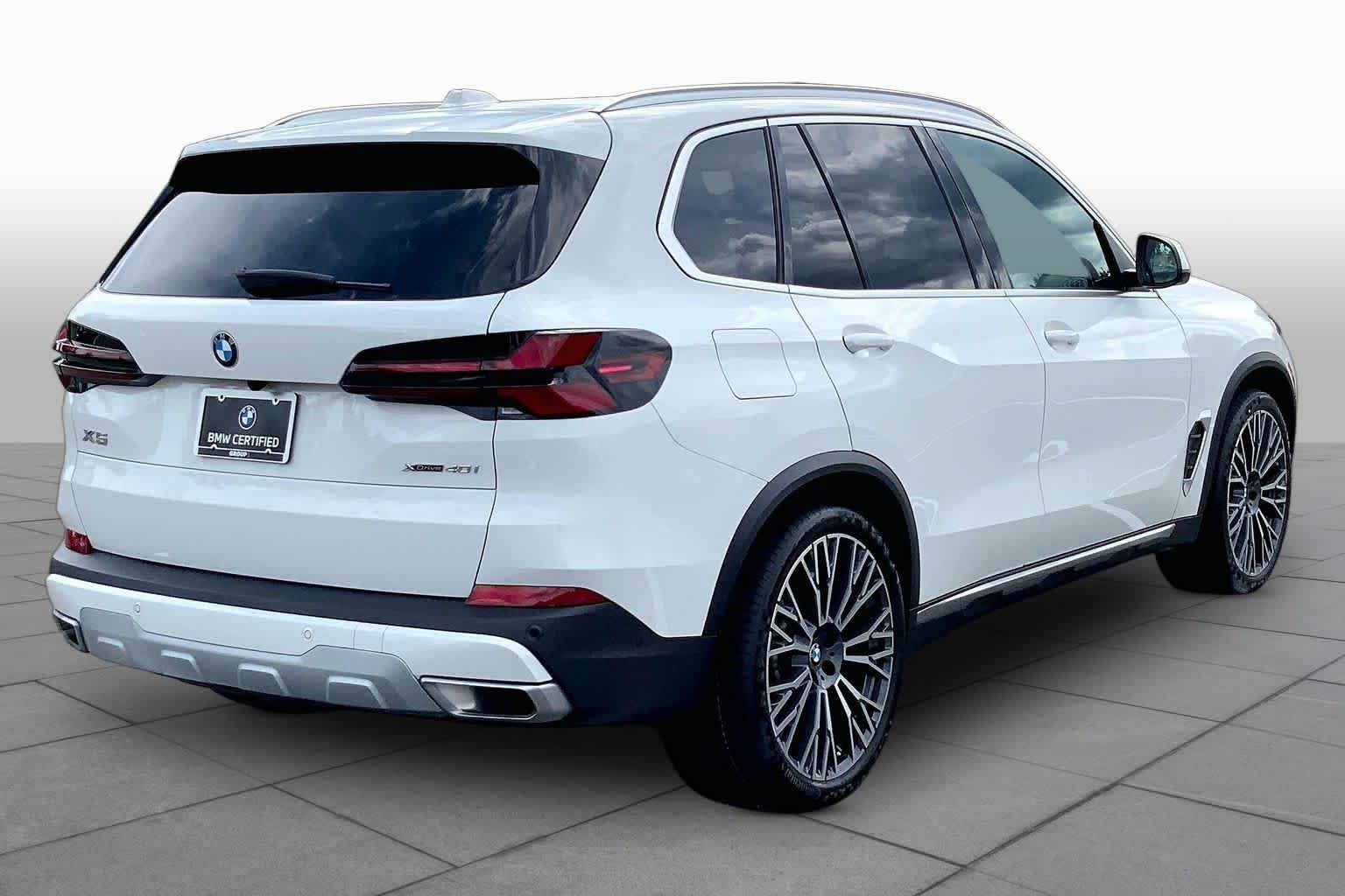 Certified Used 2024 Alpine White BMW xDrive40i image 12