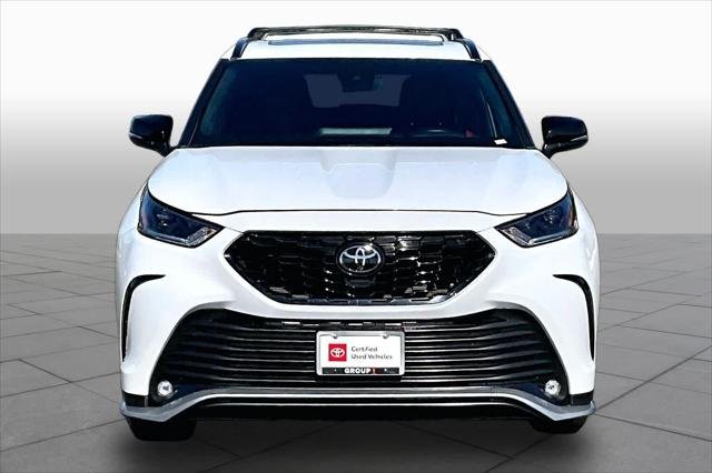 Certified Used 2024 WIND CHILL PEARL Toyota  image 3