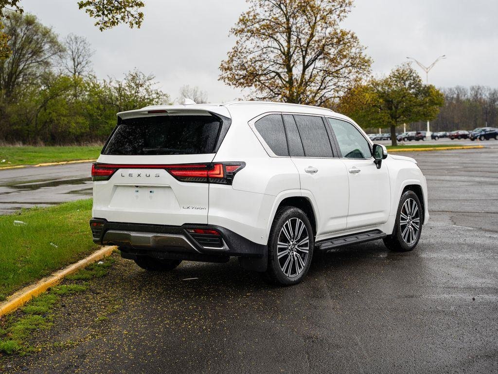 Used 2025 Eminent White Pearl Lexus LX 700h Luxury image 5