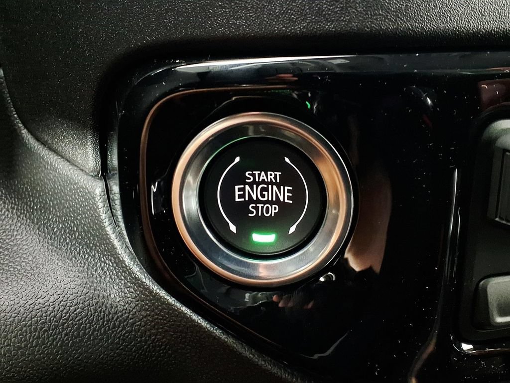 2026 GMC Sierra 1500 SLT - Photo 16