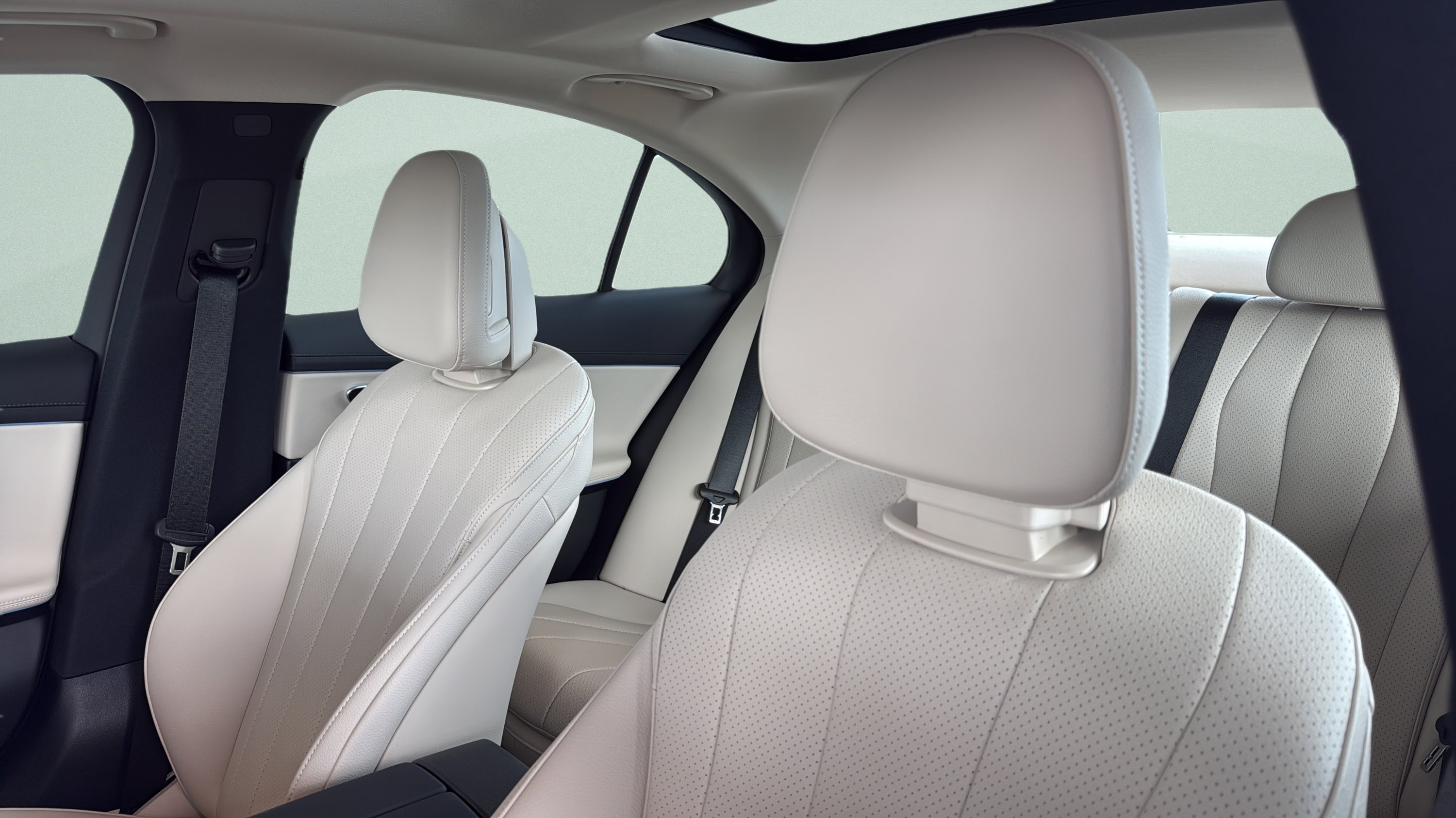 New 2026 Polar White Mercedes-Benz E 350 image 14