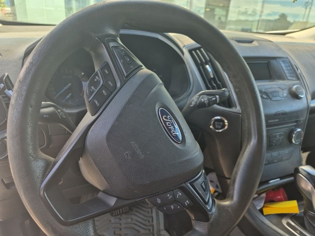 Used 2015 Oxford White Ford SE image 9