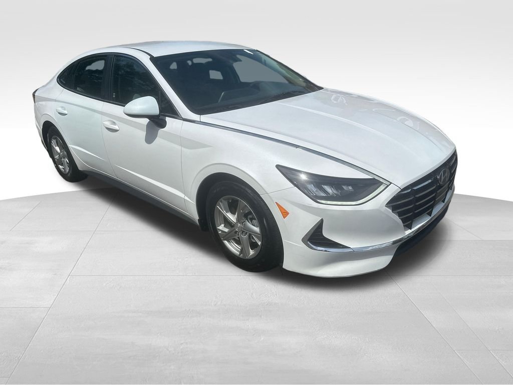 Used 2021 Gray Hyundai SE image 26