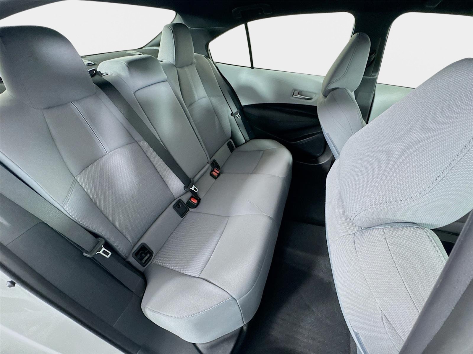 Used 2024 Ice Toyota SE image 24