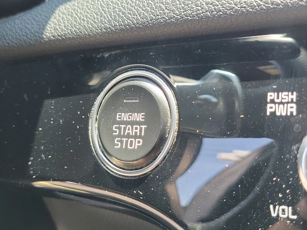 Used 2020 Red Kia SX image 34