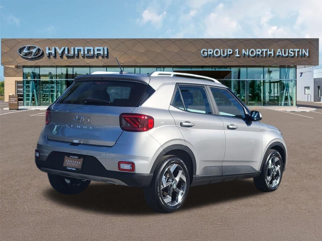 New 2026 Shimmering Silver Hyundai SEL image 3