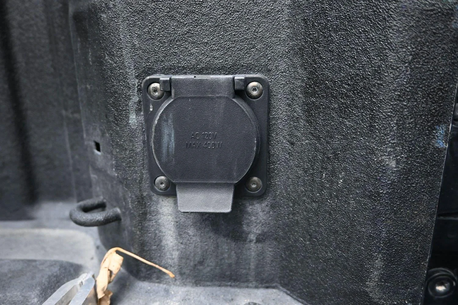 Used 2025 Black Chevrolet High Country image 21
