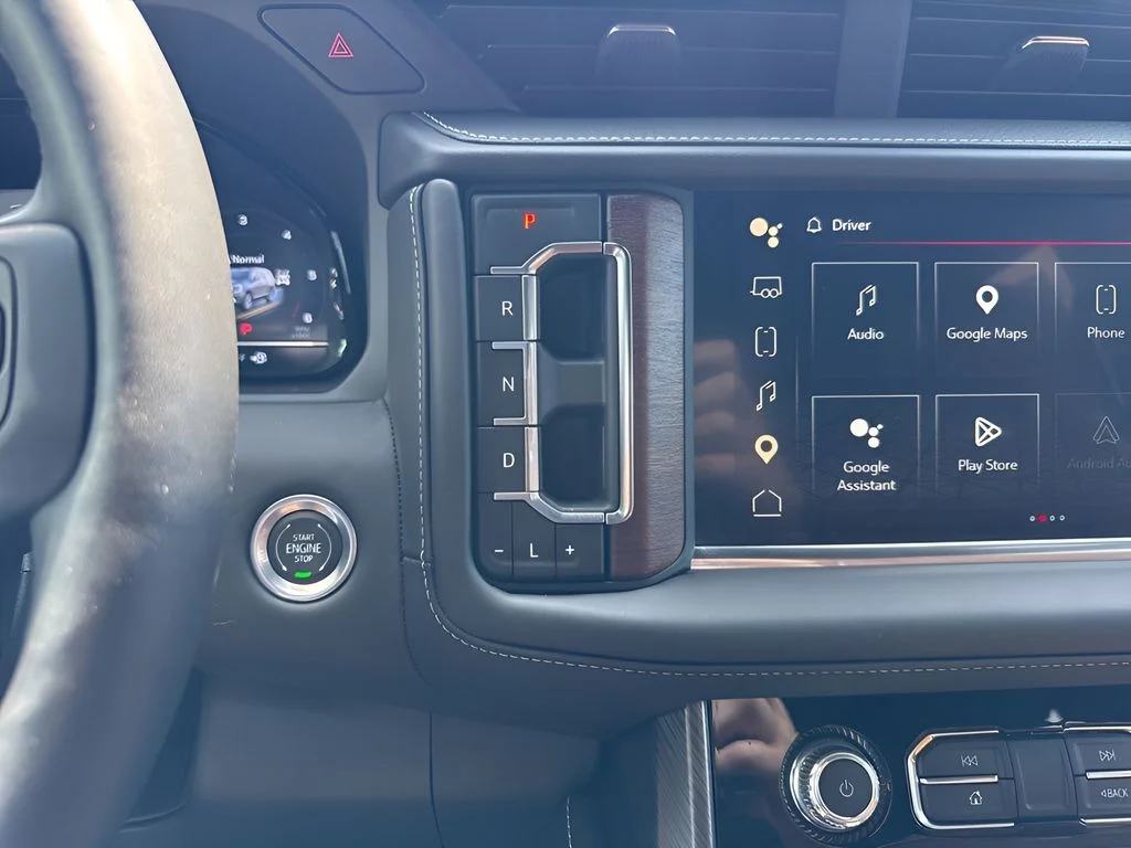 Used 2024 White GMC Denali Ultimate image 19