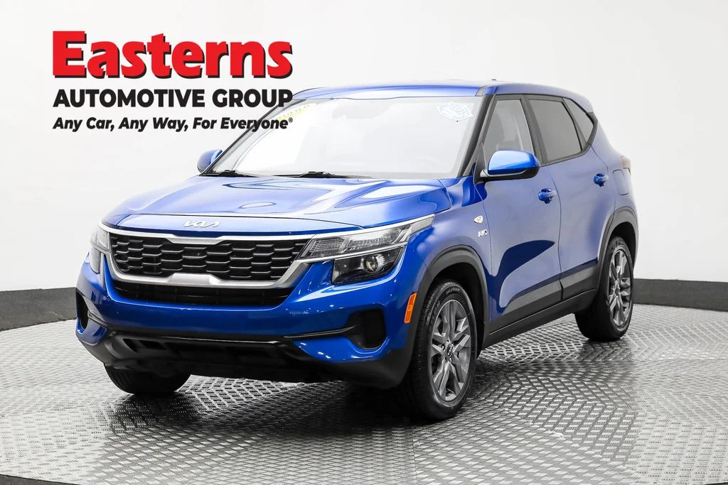 Used 2022 Blue Kia LX image 1