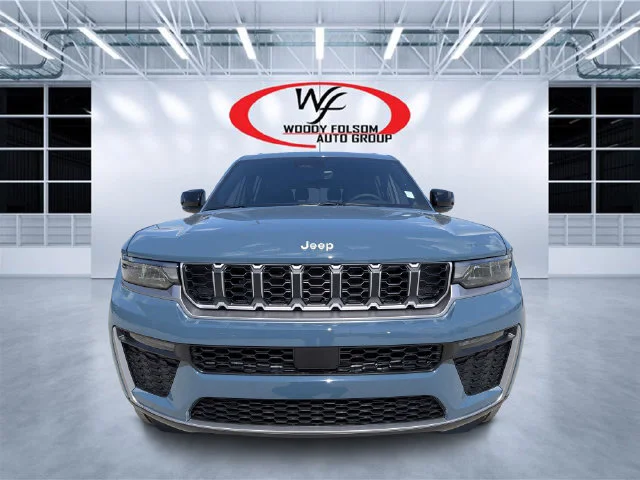 New 2027 Steel Blue Paint Jeep Limited image 8