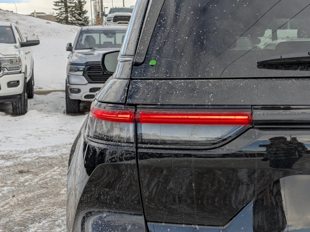 New 2025 Black Jeep Laredo - - 4x4 - Power Sunroof - Power Liftgate - Wireless Charging - Remote Start & More! image 11