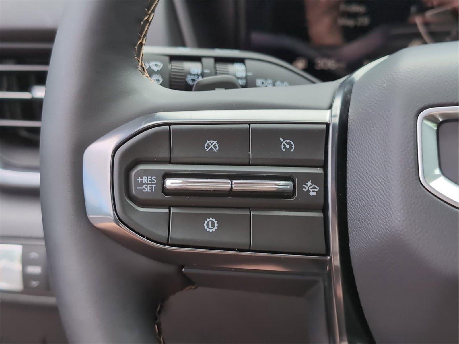 Used 2026 Sterling Metallic GMC AT4 image 17