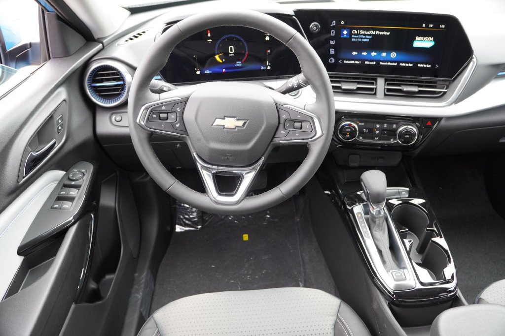 2026 Chevrolet Trax LT - Photo 13