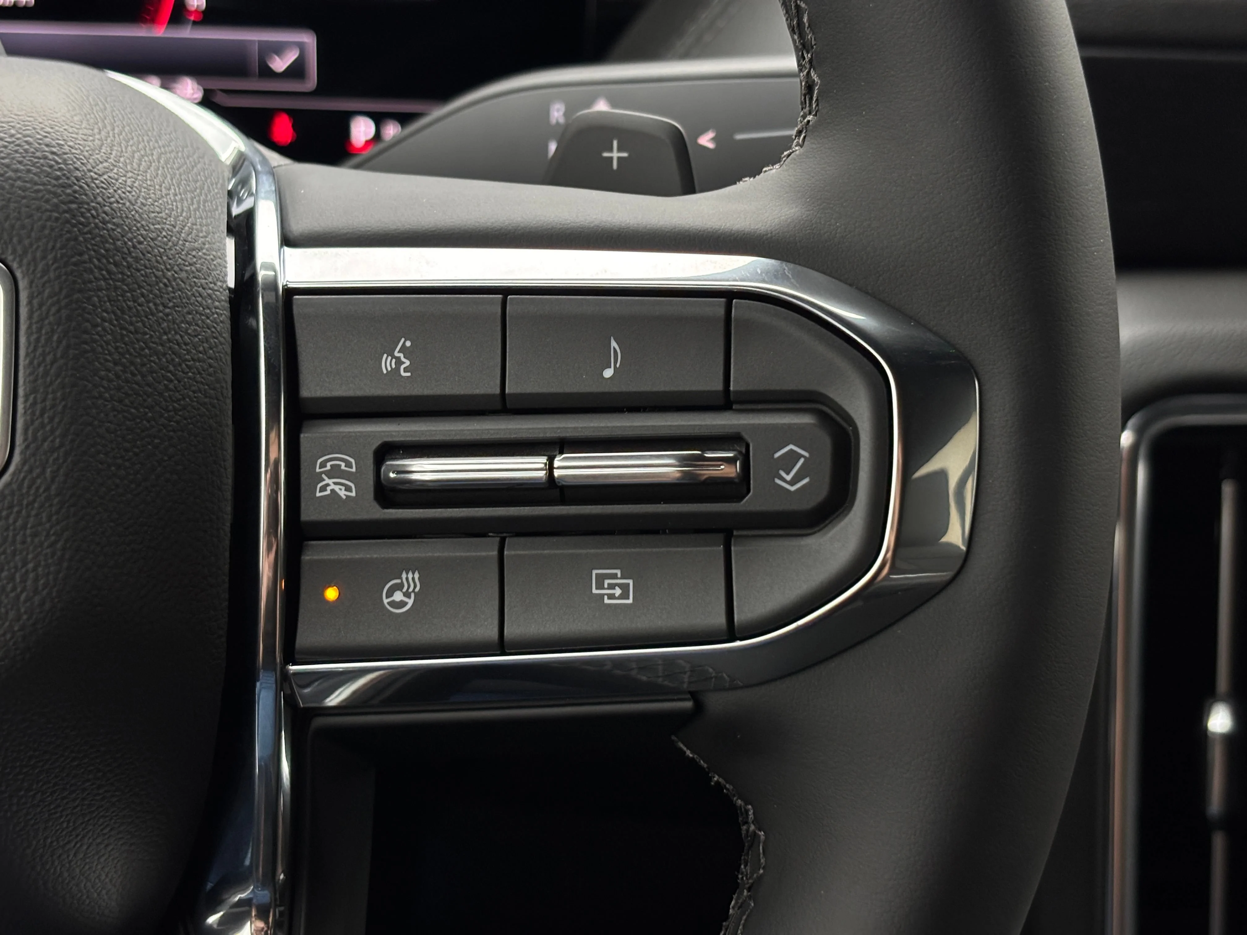 2026 GMC Yukon XL Denali - Photo 27