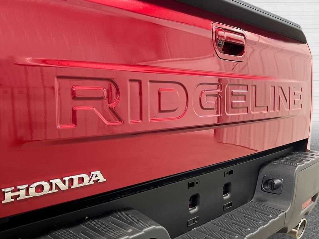 New 2026 Radiant Red Metallic II Honda RTL image 7