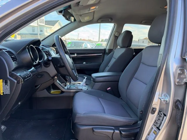 Used 2013 Satin Metal Kia LX image 9