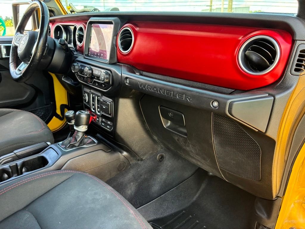 Used 2020  Jeep Rubicon image 39