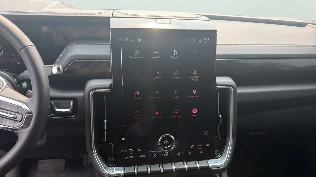 Used 2025 Black GMC Elevation image 9