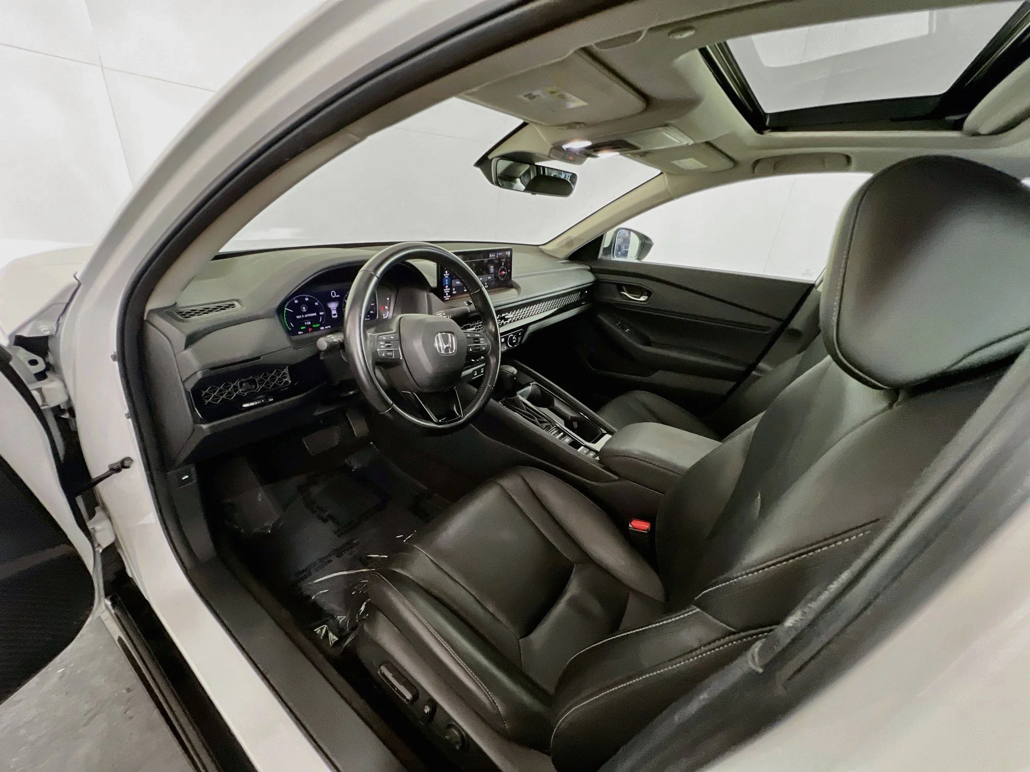 Used 2023 Platinum White Pearl Honda HYBRID EX-L BD image 13