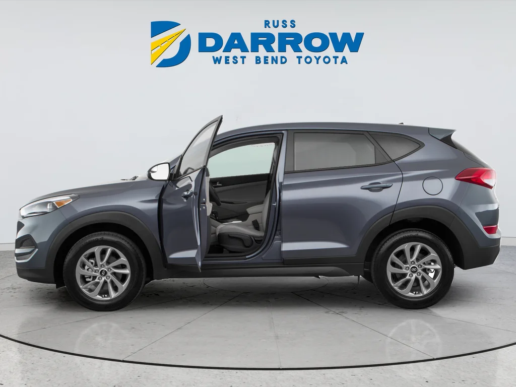 Used 2018 Gray Hyundai SEL image 2