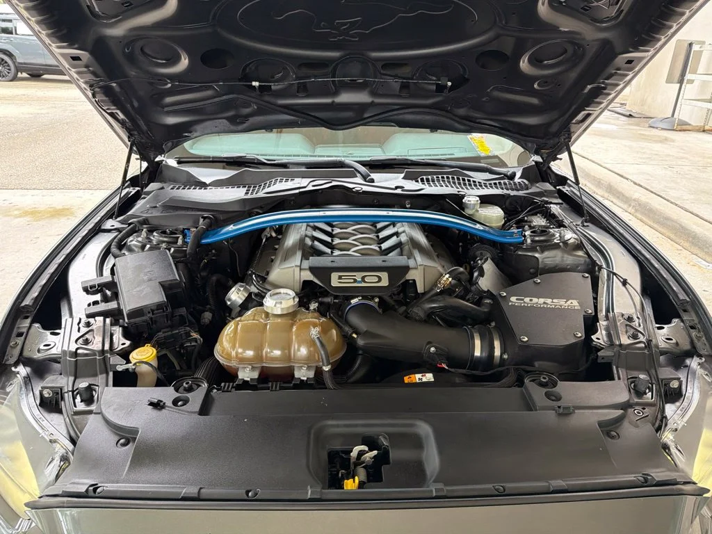 Used 2017 Gray Ford GT Premium image 11