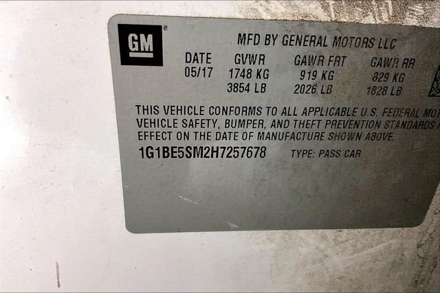 Used 2017 White Chevrolet LT image 3