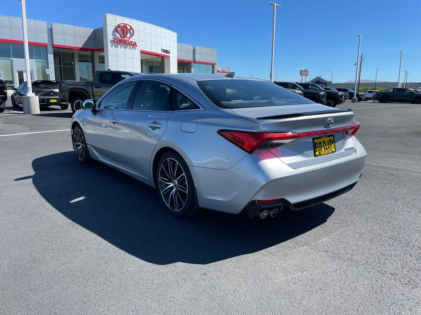 Used 2019 Silver Toyota Touring image 5