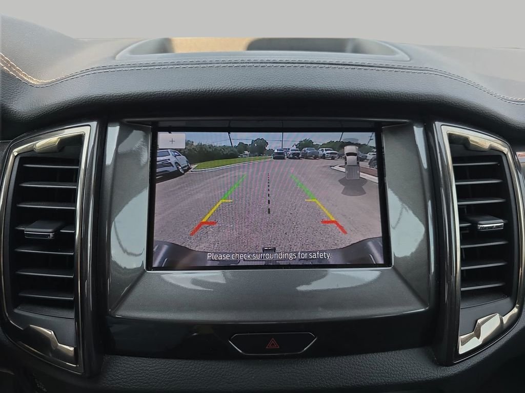 Used 2020 White Ford Lariat image 19