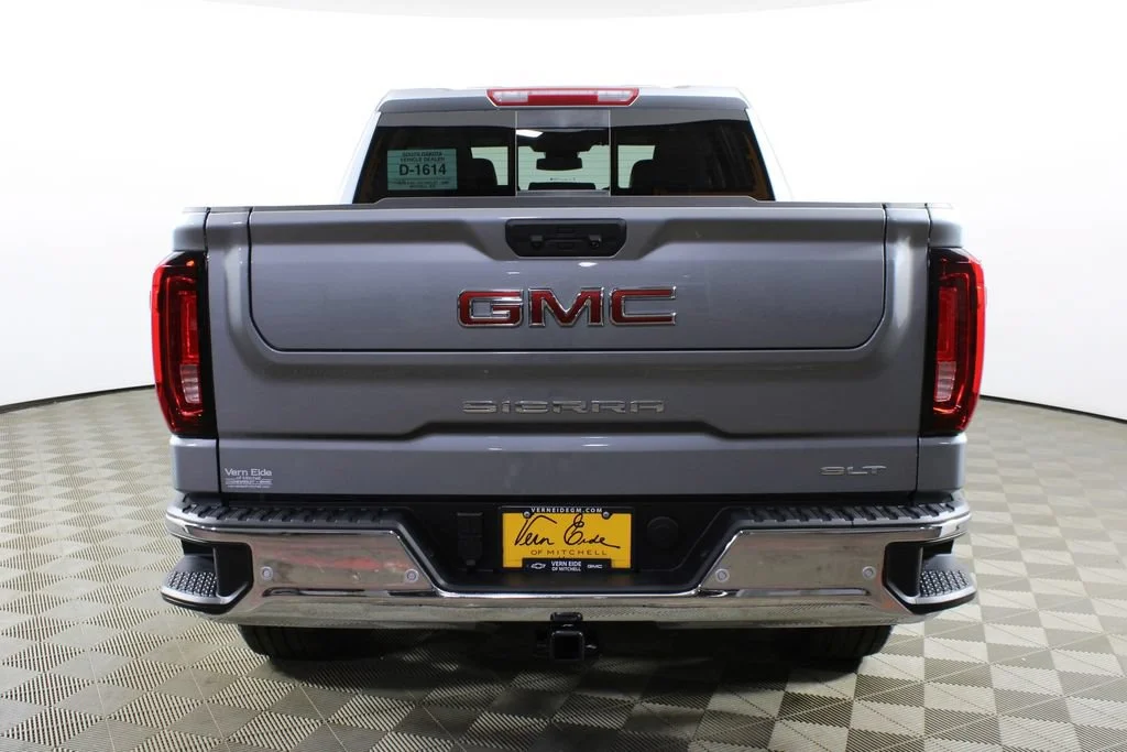 2026 GMC Sierra 1500 SLT - Photo 6